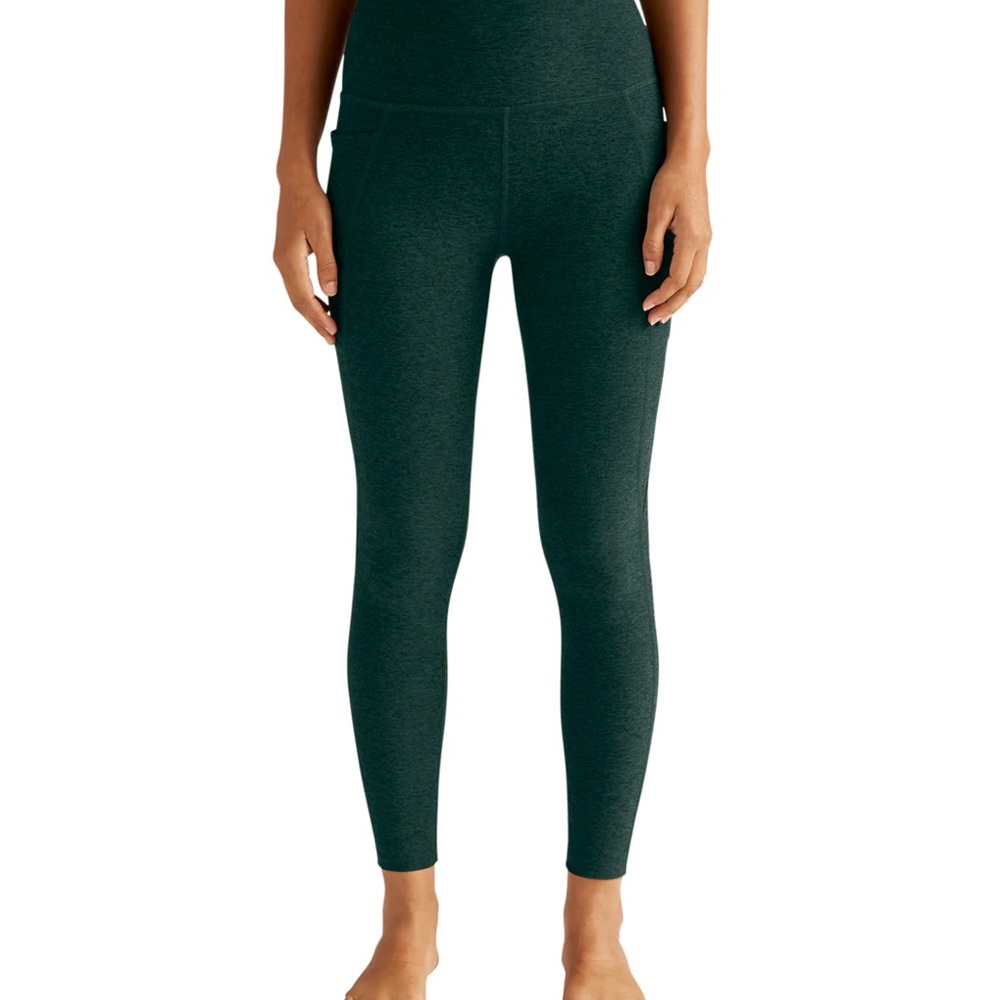 Beyond Yoga Black High-Waisted Leggings green leggings